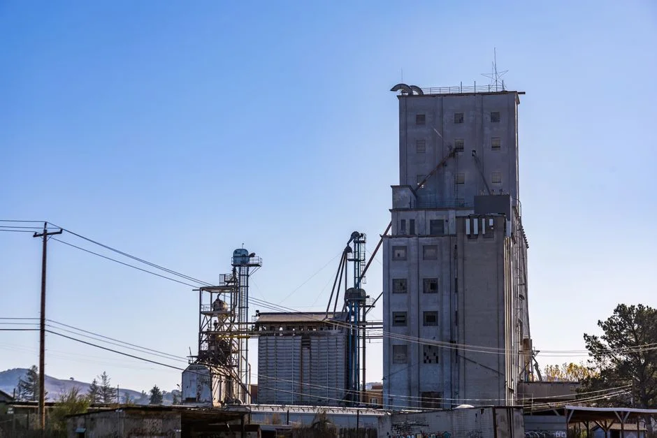 Cement Silo Cleanout Procedures: Safety and Efficiency Guidelines - Illustration 2
