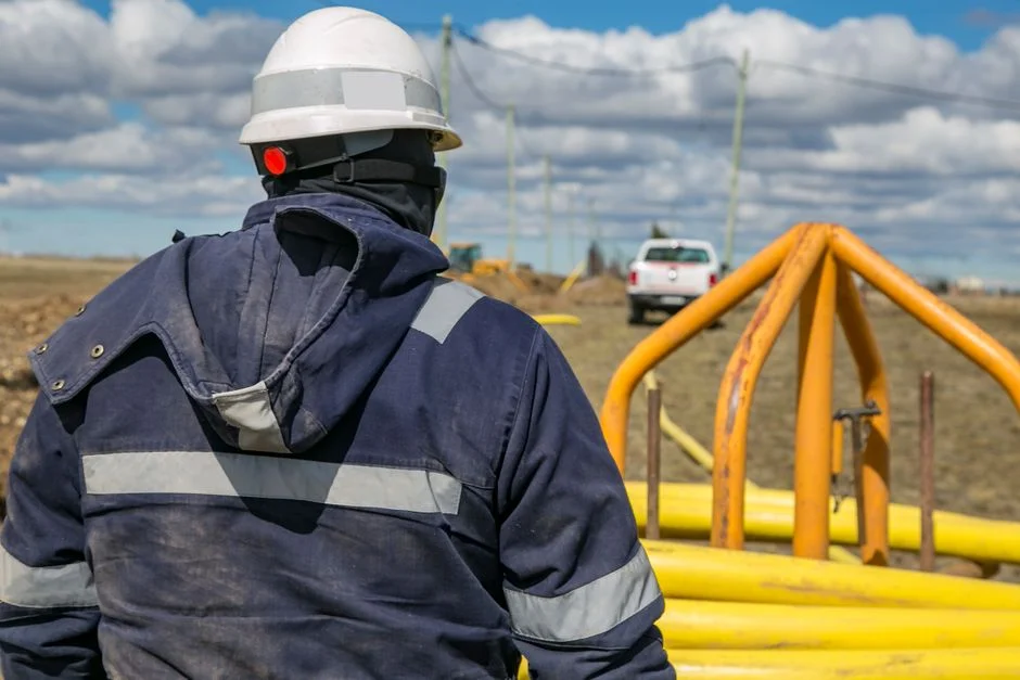 Steel Silo Jacking System Design: Hydraulic Capacity and Safety Factors