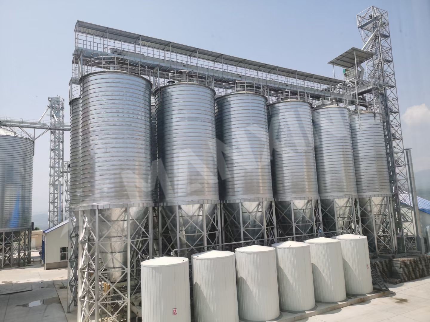 Silo de acero para almacenamiento de ma&iacute;z
