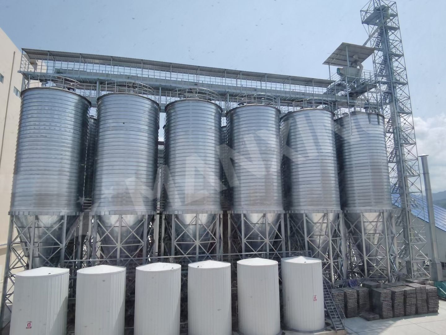 Silo de acero para almacenamiento de ma&iacute;z