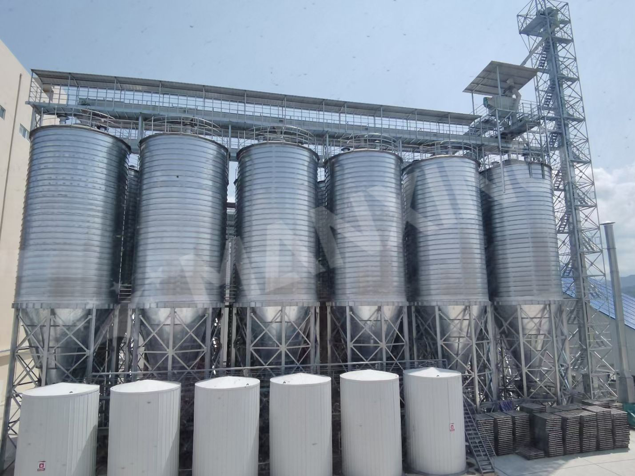 El impacto del material almacenado en el dise&ntilde;o de silos